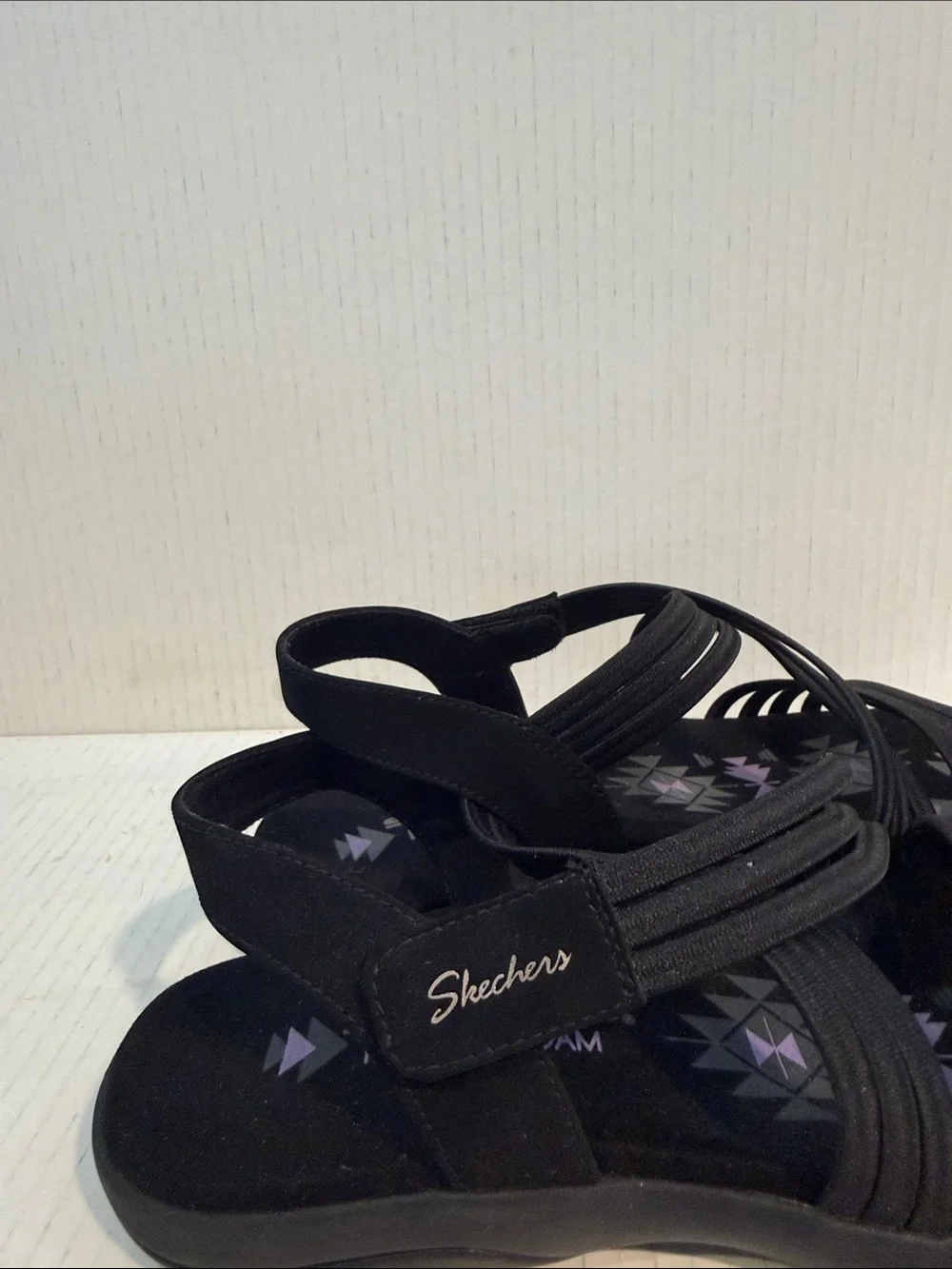 Skechers comfortable geometric sunnyside